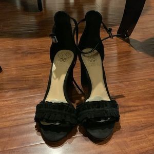 Vince Camuto Cralista Ankle Strap shoe - black